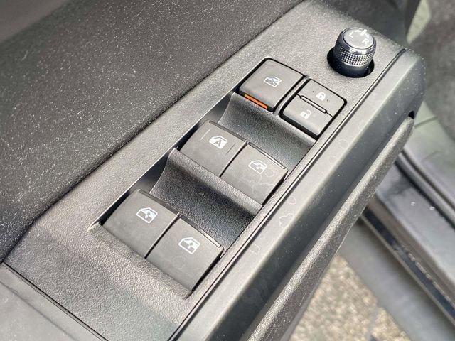 Used 2022 Toyota Tacoma SR w/ SR Convenience Package image 18