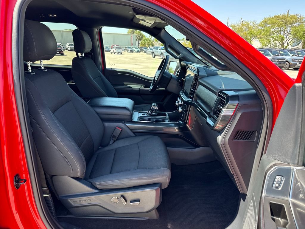 Certified 2021 Ford F150 XLT w/ Equipment Group 302A High image 28