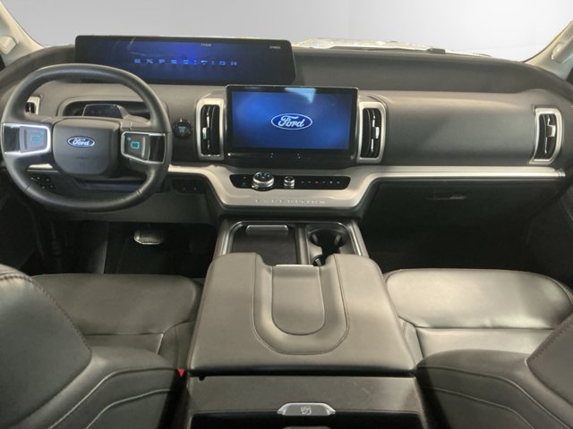 Certified 2025 Ford Expedition Active AWD/4WD image 10