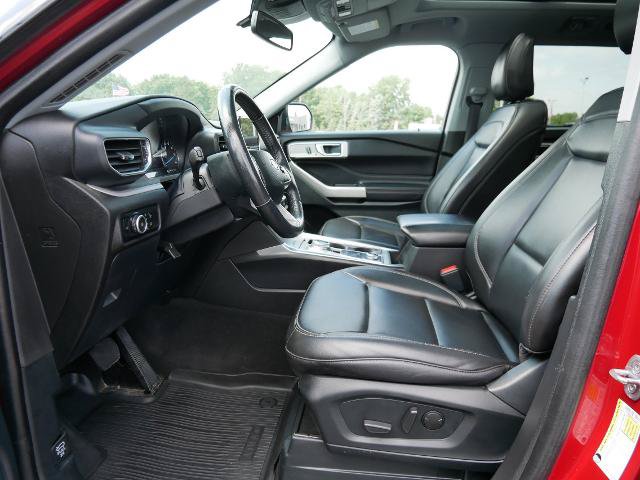 Certified 2023 Ford Explorer XLT w/ Equipment Group 202A AWD/4WD image 10