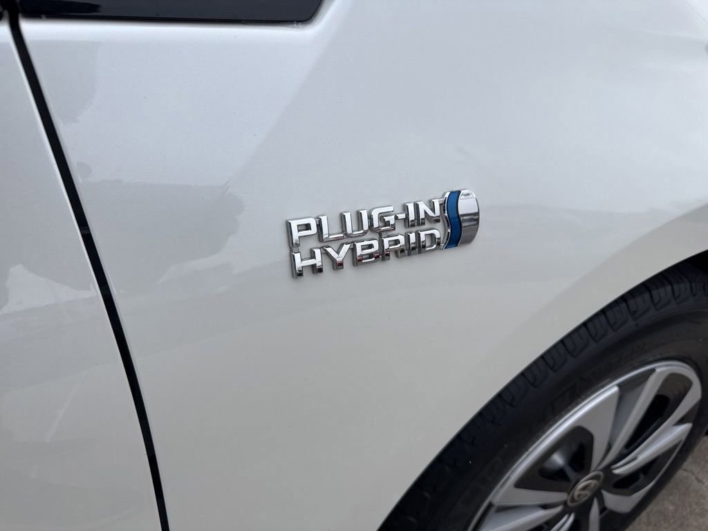 Used 2018 Toyota Prius Prime Premium image 45
