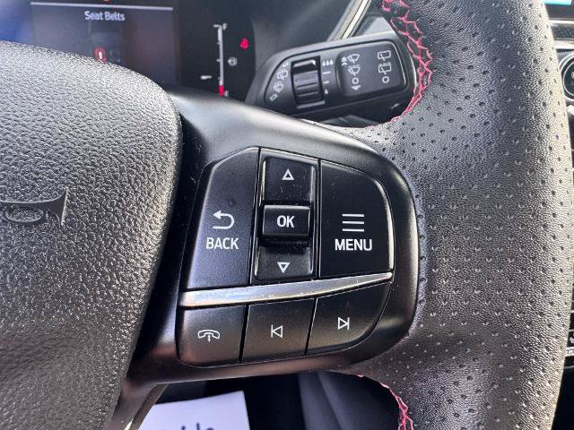 Certified 2025 Ford Escape ST-Line Select AWD/4WD image 18