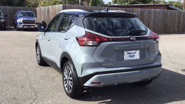 Used 2024 Nissan Kicks SV image 3