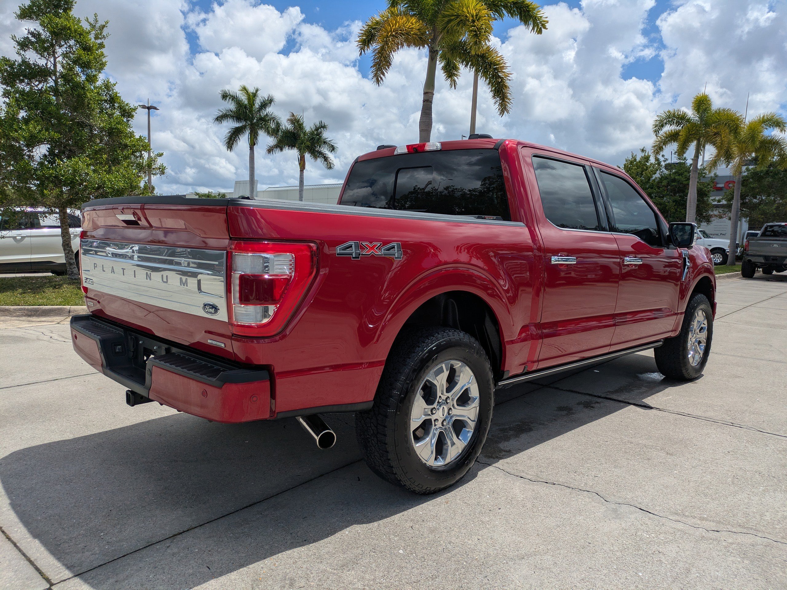 Certified 2022 Ford F150 Platinum w/ Equipment Group 701A High AWD/4WD image 4