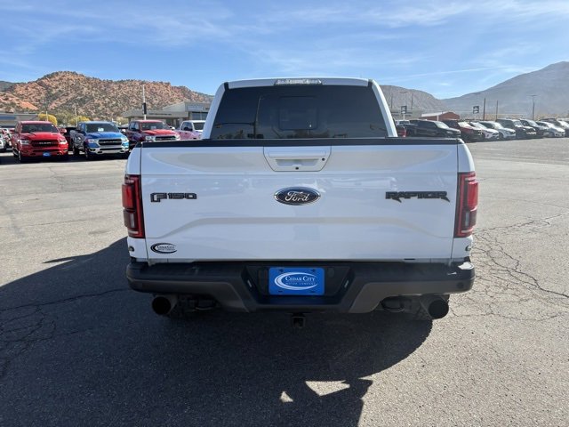 Certified 2017 Ford F150 Raptor w/ Equipment Group 802A Luxury image 4