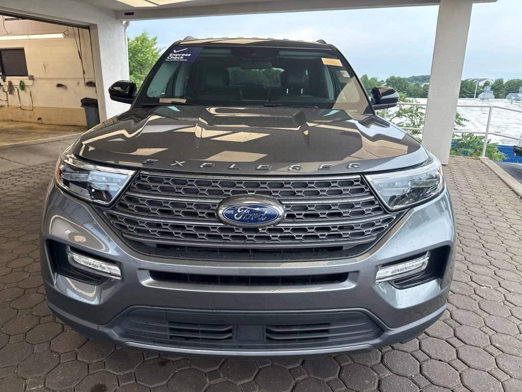Certified 2024 Ford Explorer XLT w/ Equipment Group 202A AWD/4WD video 2