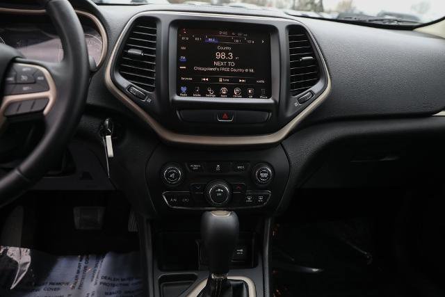 Used 2017 Jeep Cherokee Latitude image 39