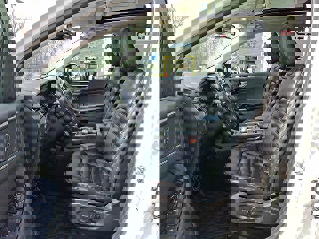 Certified 2022 Ford Edge SEL w/ Convenience Package AWD/4WD image 8