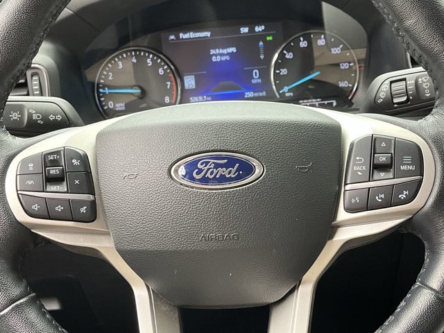 Certified 2022 Ford Explorer XLT w/ Equipment Group 202A AWD/4WD image 16