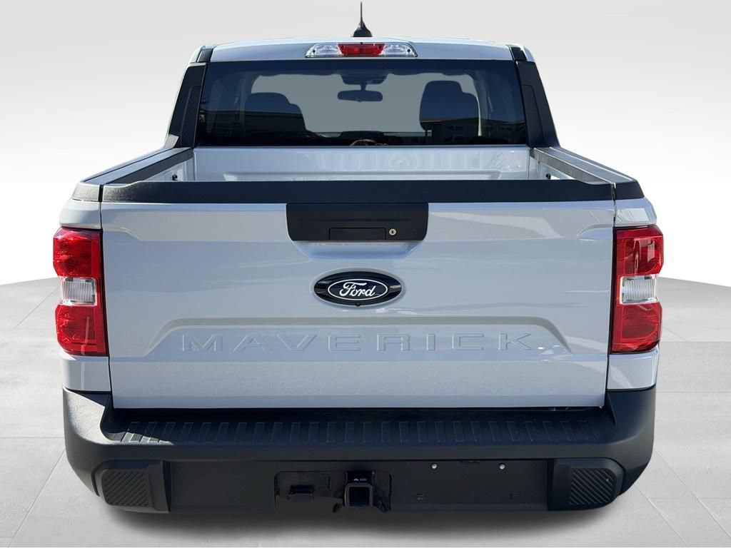Certified 2025 Ford Maverick XL w/ Equipment Group 102A AWD/4WD image 5