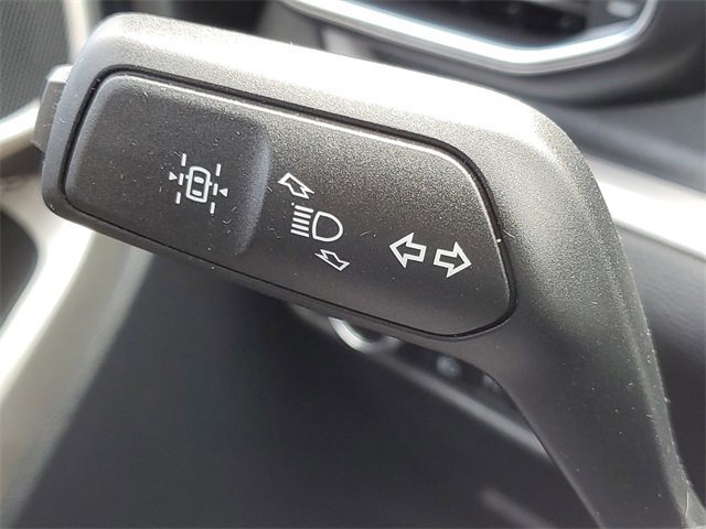 Certified 2023 Ford Explorer XLT w/ Equipment Group 202A image 17