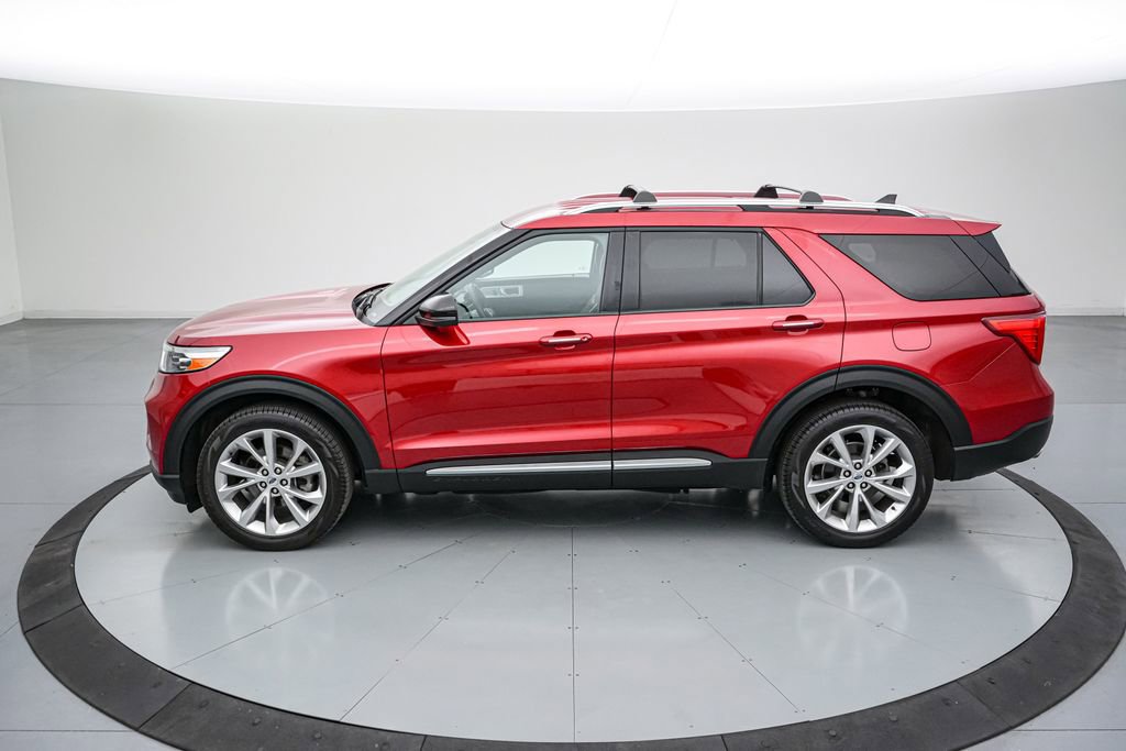 Certified 2023 Ford Explorer Platinum w/ Class IV Trailer Tow Package AWD/4WD image 8