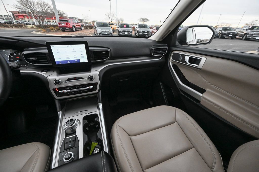 Certified 2023 Ford Explorer XLT w/ Equipment Group 202A image 37