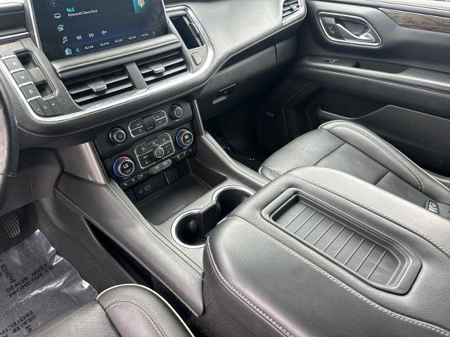 Used 2022 Chevrolet Suburban Premier AWD/4WD image 17