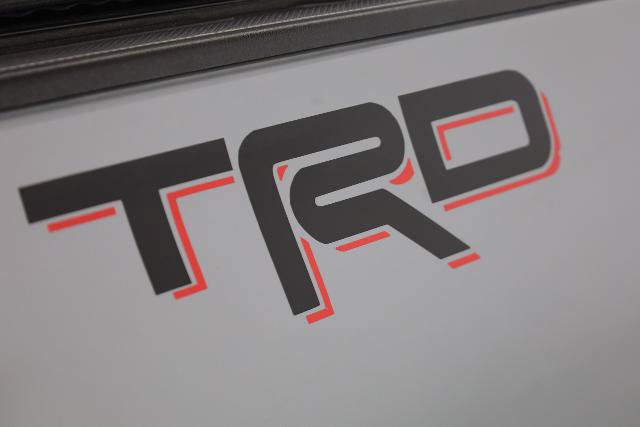 Used 2019 Toyota Tacoma TRD Sport AWD/4WD image 33
