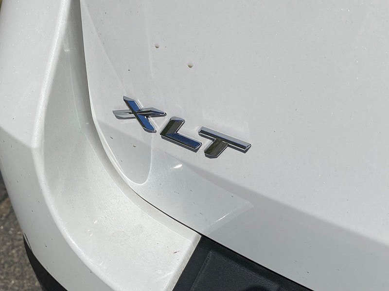 Certified 2022 Ford Explorer XLT w/ Equipment Group 202A AWD/4WD image 11