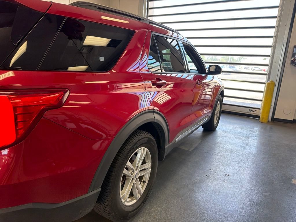 Certified 2021 Ford Explorer XLT AWD/4WD image 7