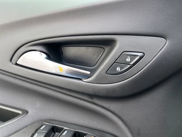 Used 2024 Chevrolet Equinox RS FWD image 23
