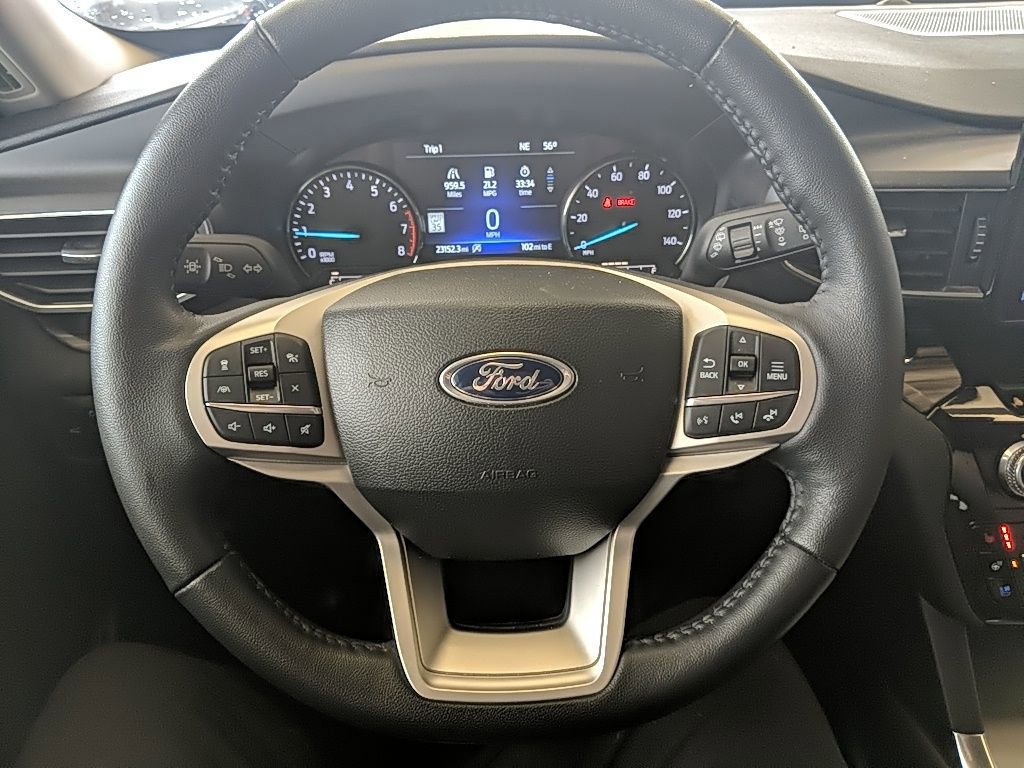 Certified 2023 Ford Explorer Limited w/ Equipment Group 301A image 17