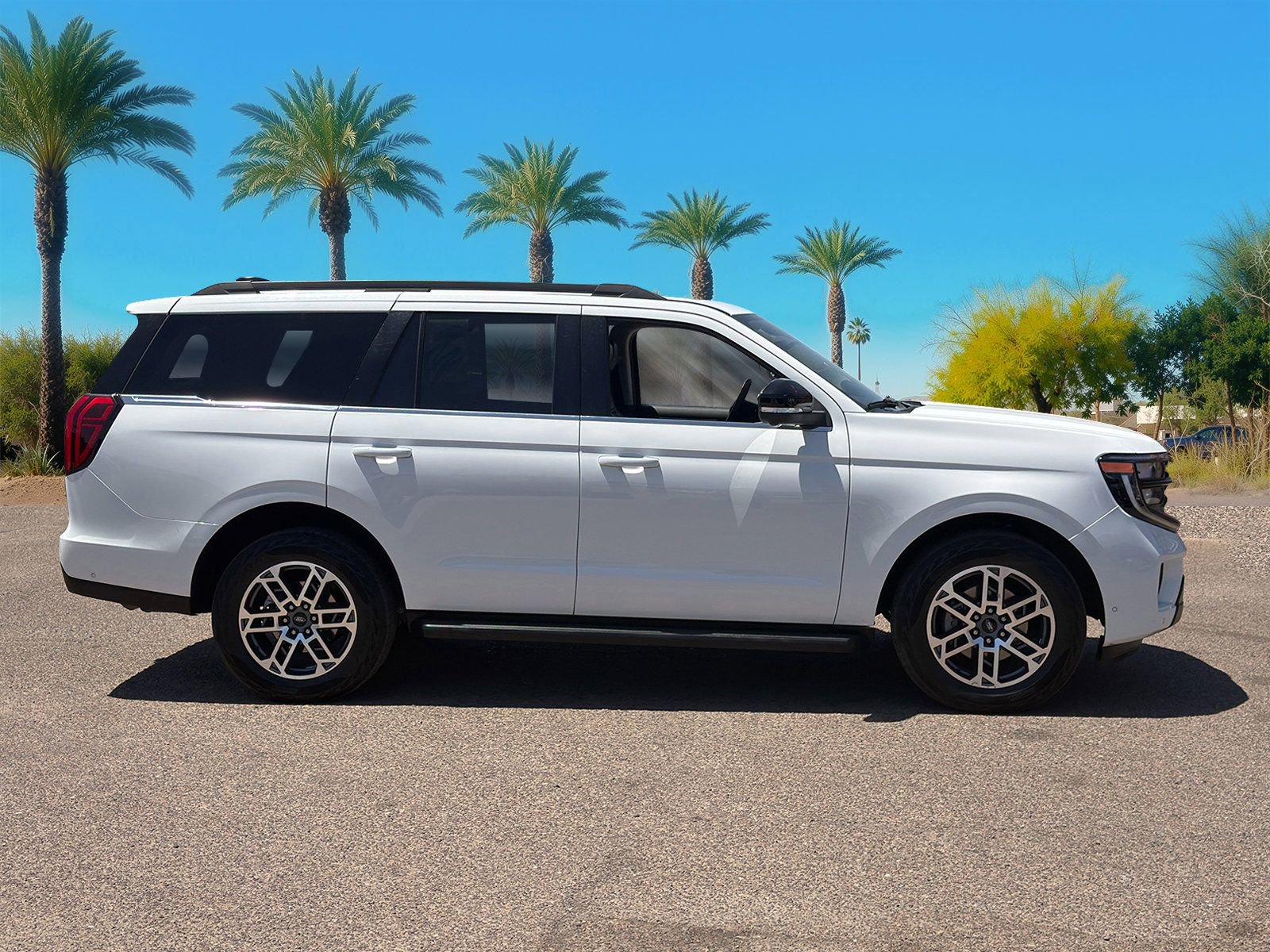 Certified 2025 Ford Expedition Active AWD/4WD image 6