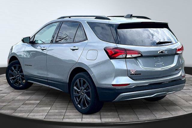 Used 2023 Chevrolet Equinox RS AWD/4WD image 2