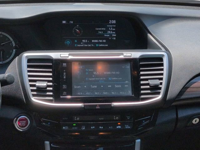 Used 2017 Honda Accord Touring image 21