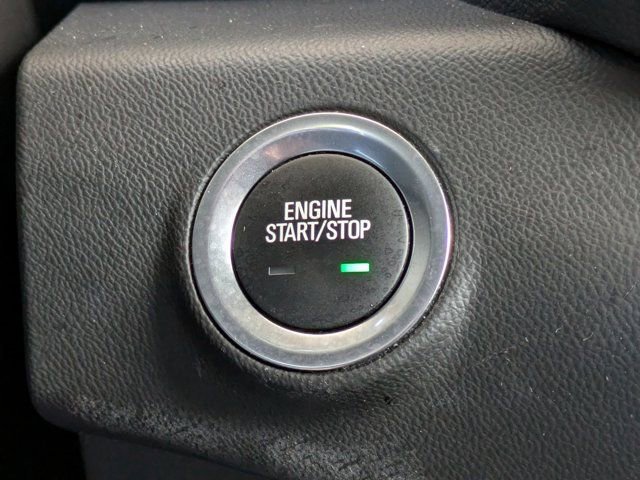 Used 2024 GMC Terrain SLE image 27