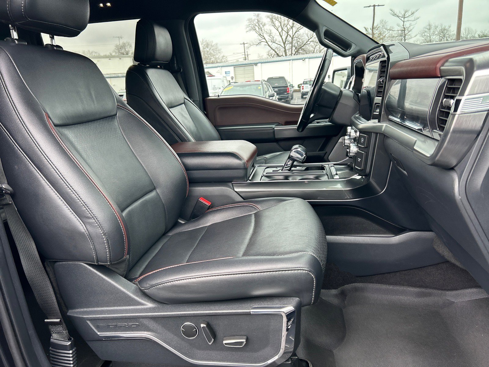 Certified 2021 Ford F150 Lariat w/ Equipment Group 502A High image 17