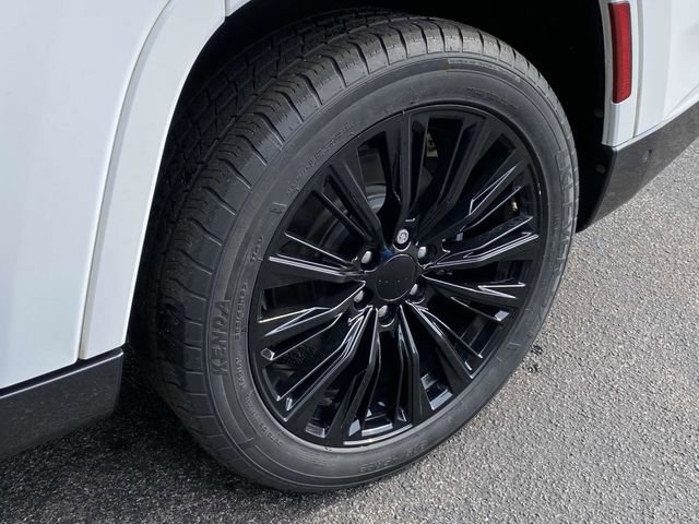 Used 2022 Jeep Grand Wagoneer Series III image 11