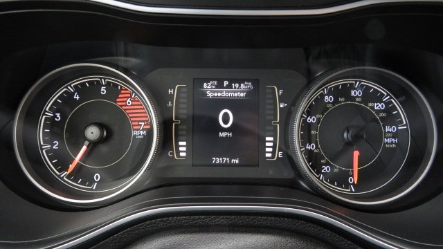 Used 2019 Jeep Cherokee Latitude Plus w/ Comfort/Convenience Group image 27