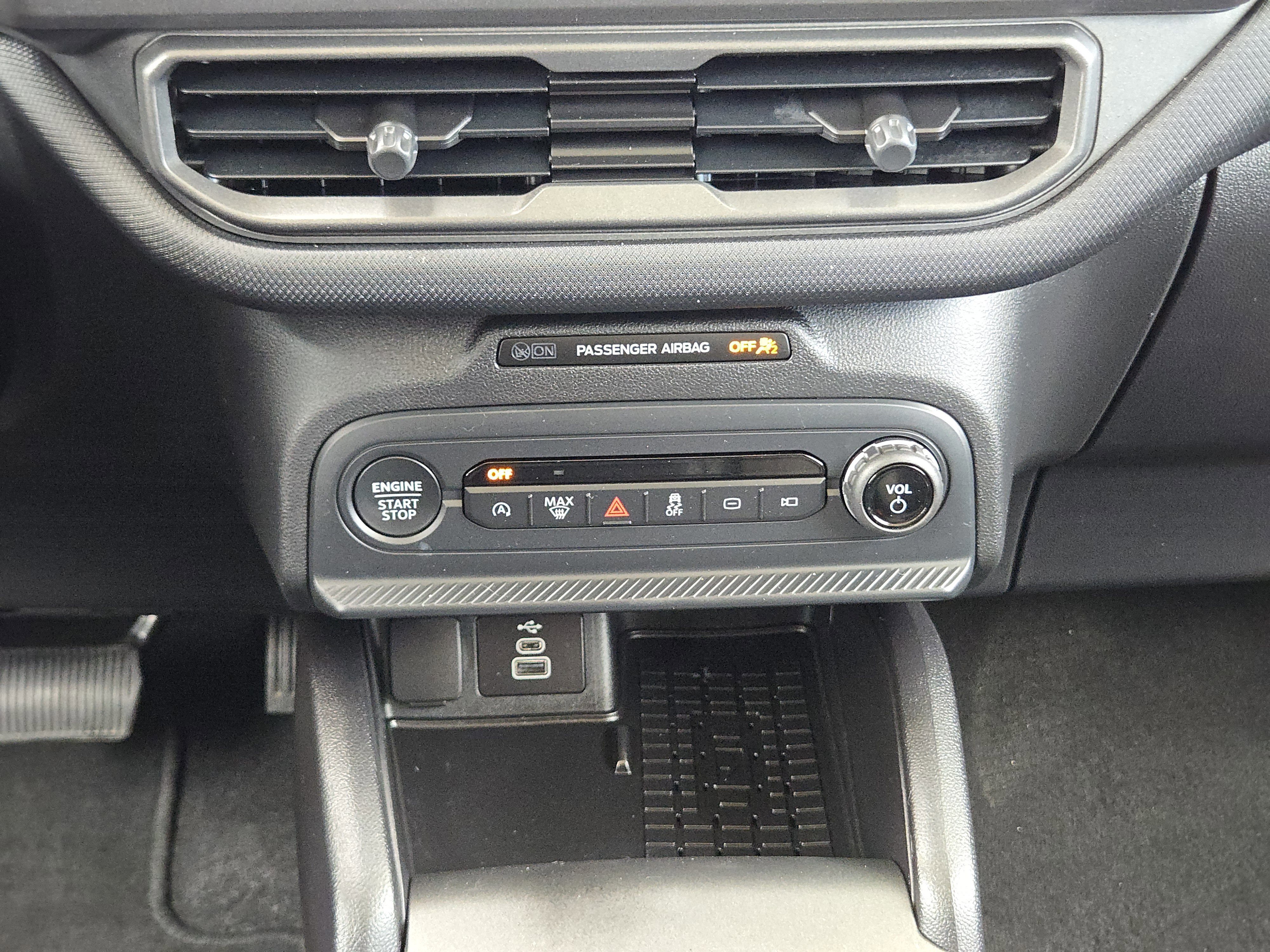 Certified 2025 Ford Bronco Sport Big Bend w/ Convenience Package image 20