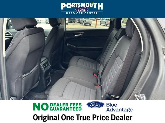 Certified 2024 Ford Edge SE w/ Black Appearance Package image 12