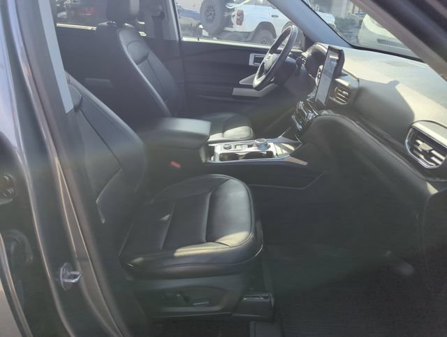Certified 2023 Ford Explorer Limited w/ Limited Technology Package AWD/4WD image 29