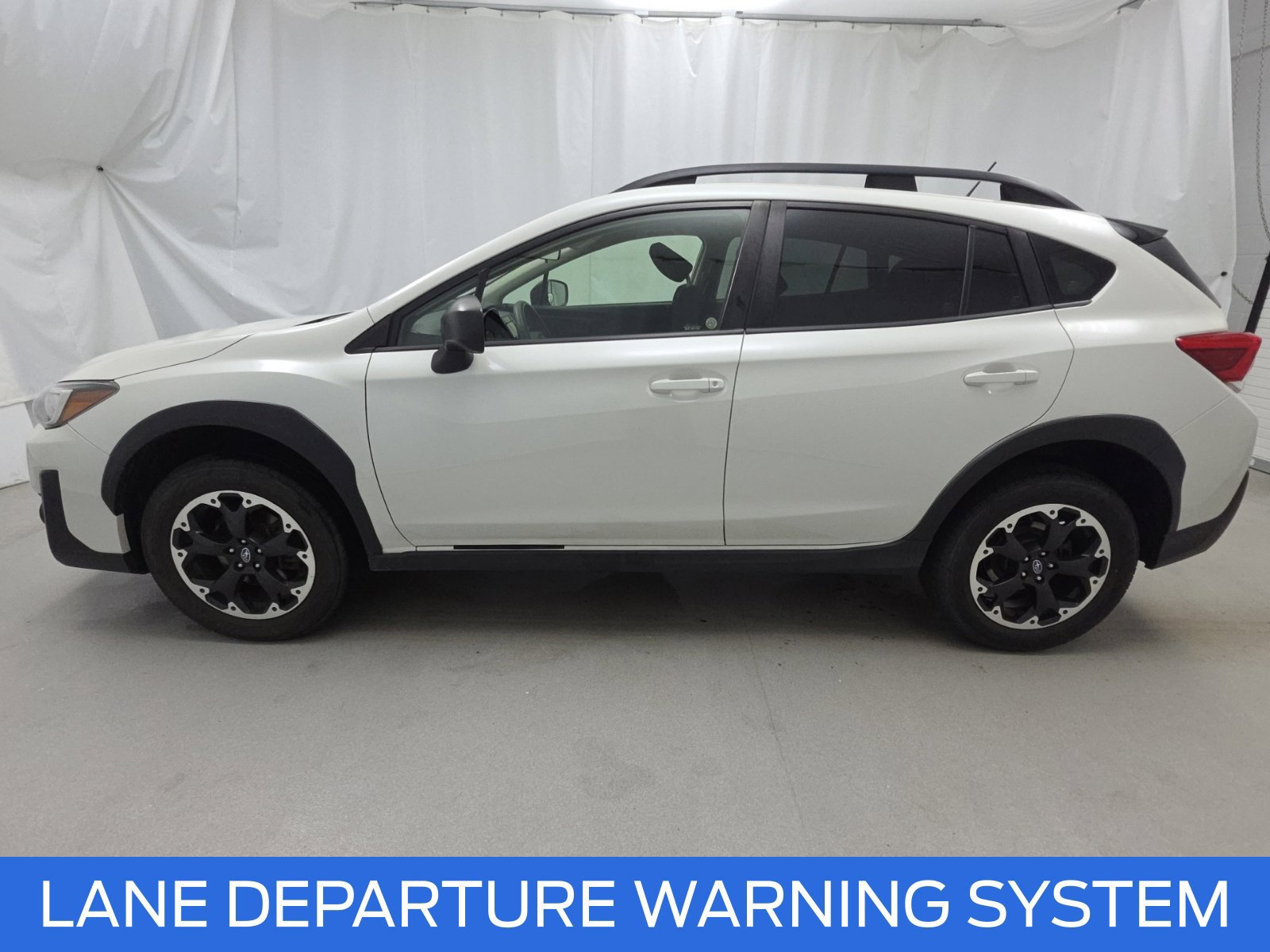 Used 2023 Subaru Crosstrek 2.0i AWD/4WD image 4