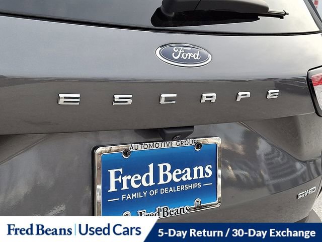 Certified 2022 Ford Escape SE w/ SE Sport Appearance Package image 33
