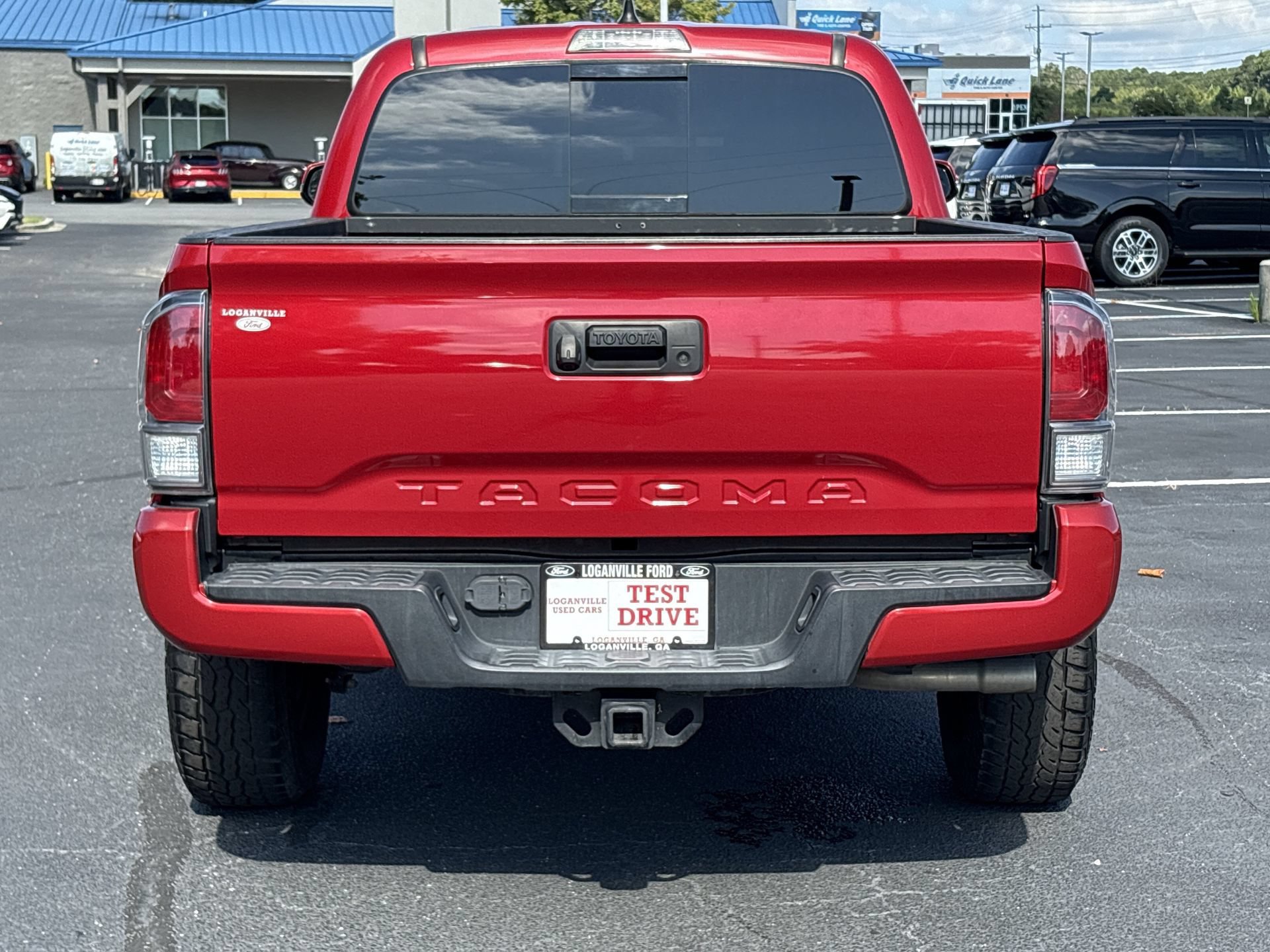Used 2022 Toyota Tacoma SR5 w/ Technology Package RWD image 19