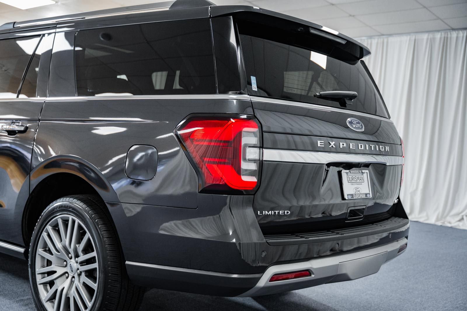 Certified 2022 Ford Expedition Max Limited image 6