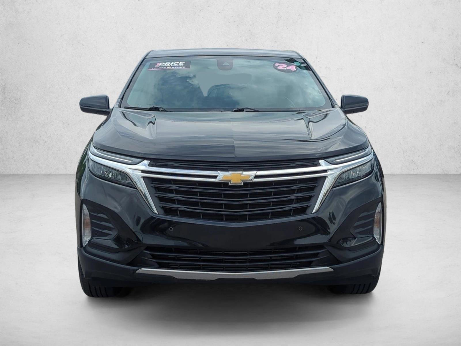 Used 2024 Chevrolet Equinox LT FWD image 2