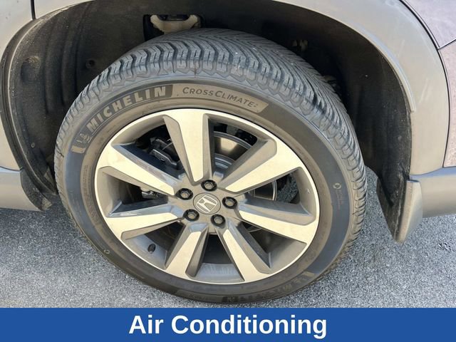 Used 2023 Honda Pilot Elite image 14