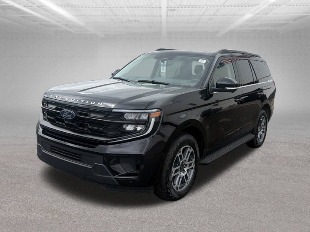 Certified 2026 Ford Expedition Active AWD/4WD image 4