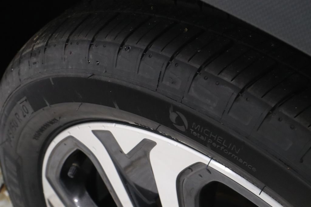 Used 2023 Subaru Ascent Limited AWD/4WD image 21