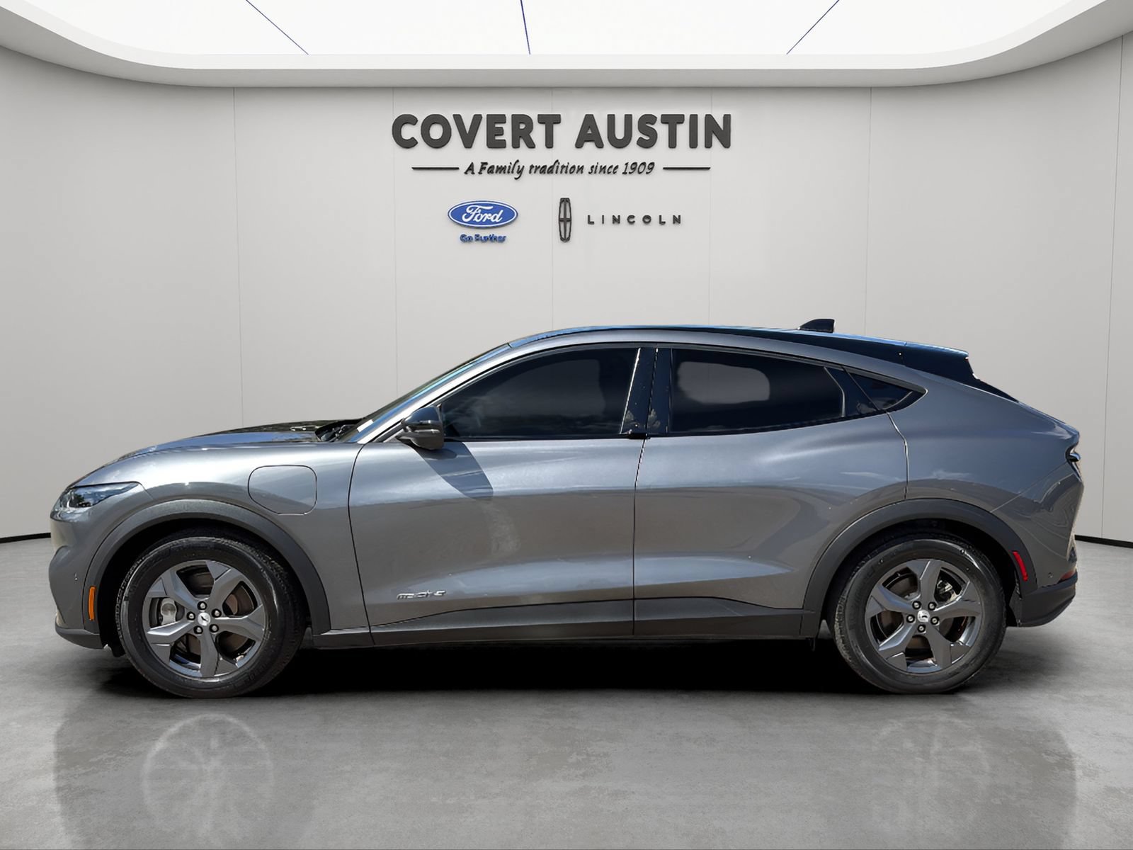 Certified 2023 Ford Mustang Mach-E Select RWD image 2
