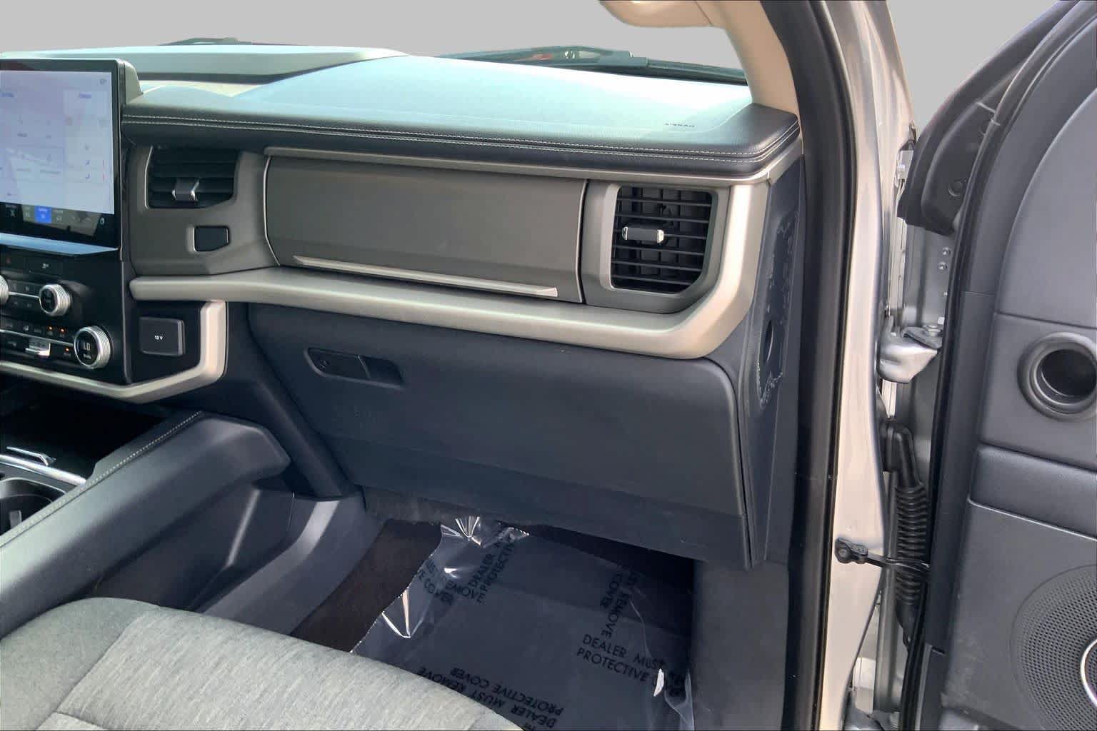 Certified 2022 Ford Expedition XLT RWD image 19