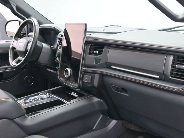 Certified 2023 Ford Expedition Platinum image 29