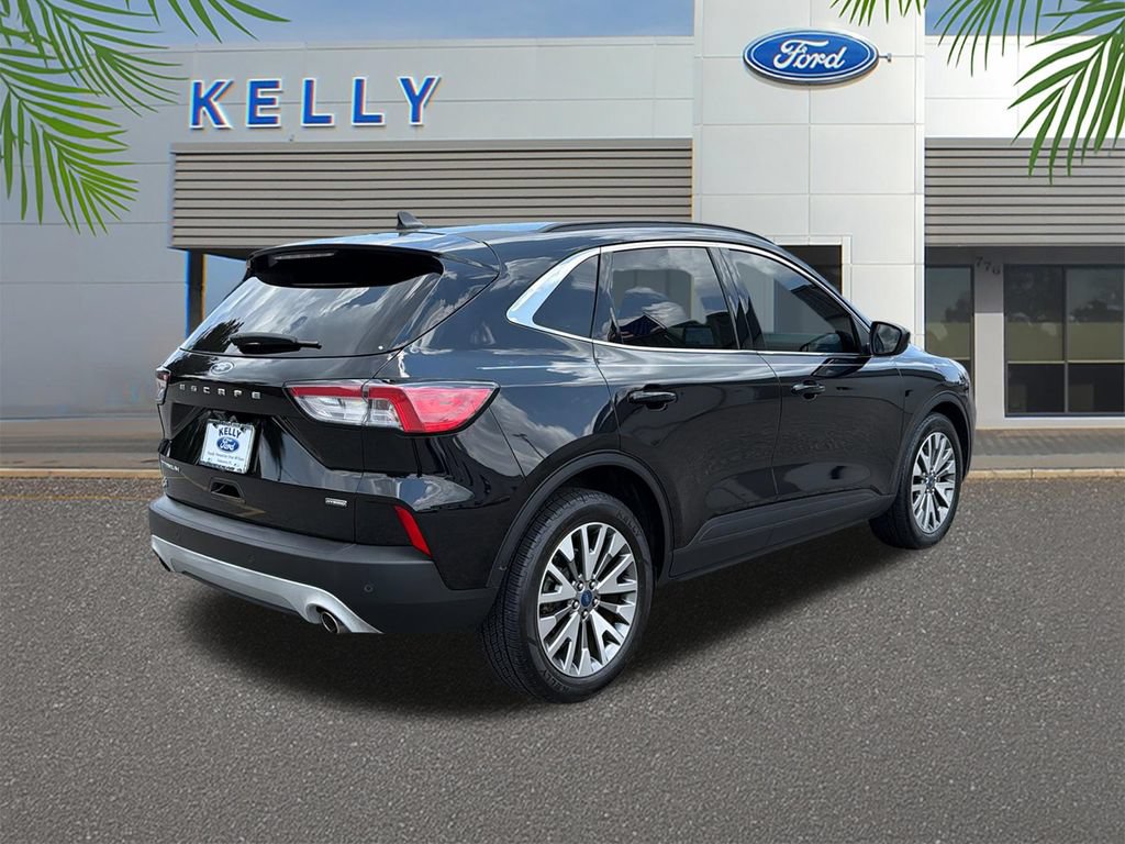 Certified 2022 Ford Escape Titanium FWD image 5