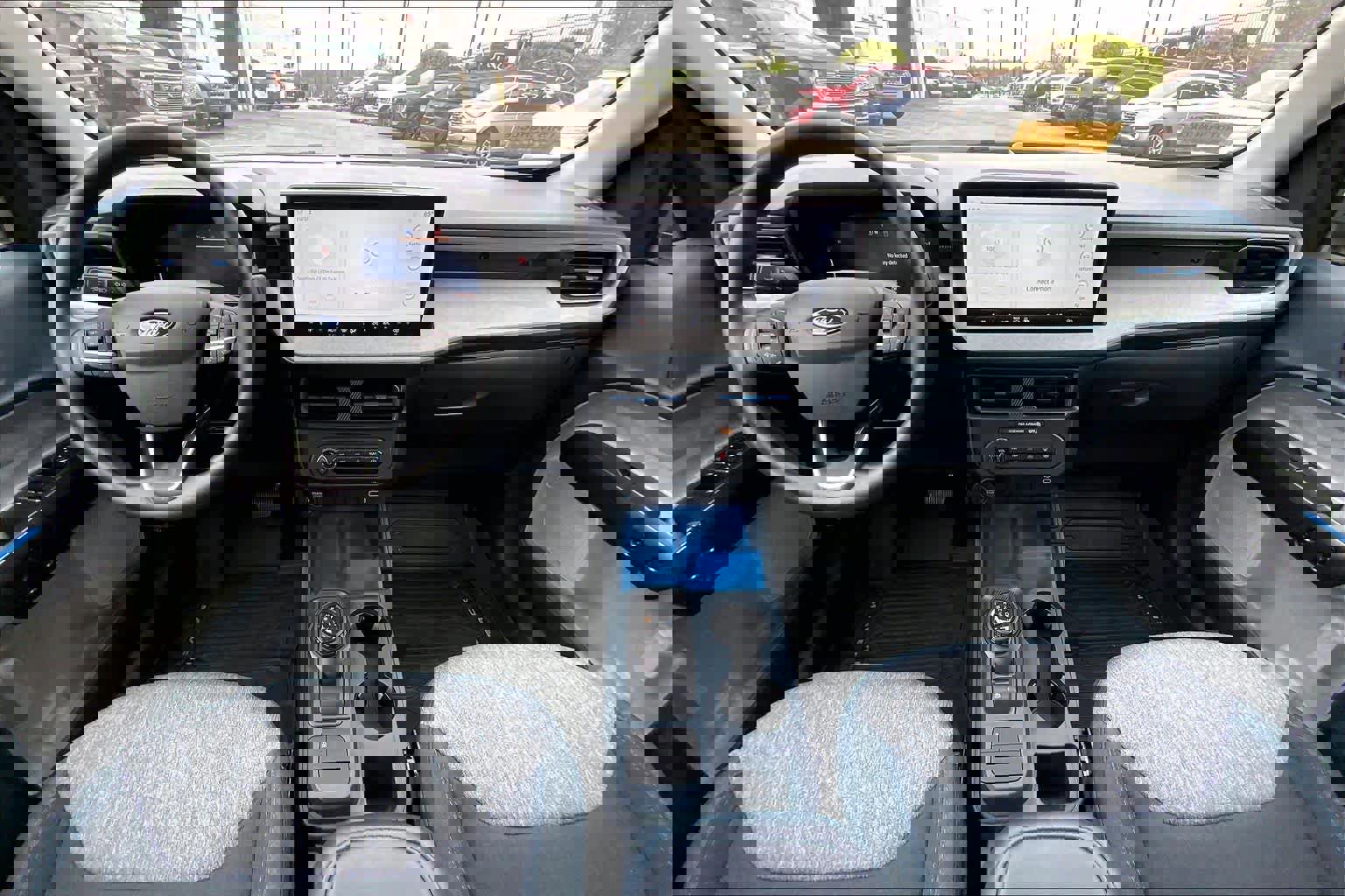 Certified 2025 Ford Maverick XLT image 15