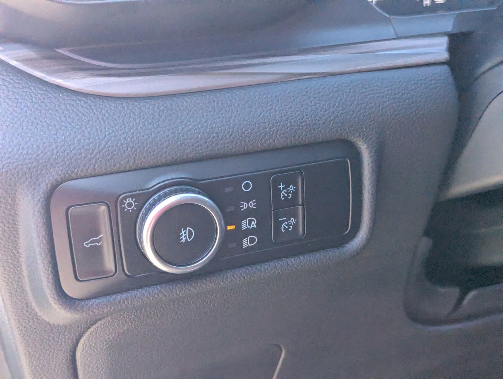 Certified 2023 Ford Explorer Limited image 20