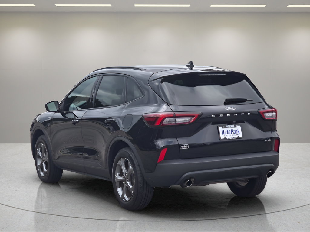 Certified 2025 Ford Escape ST-Line AWD/4WD image 6