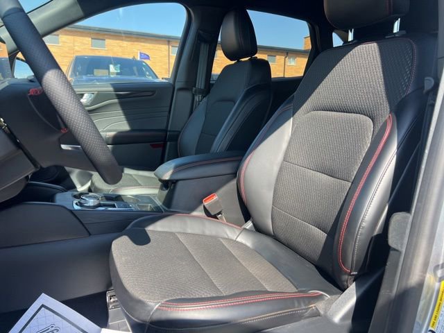 Certified 2024 Ford Escape ST-Line w/ Tech Pack #1 image 19