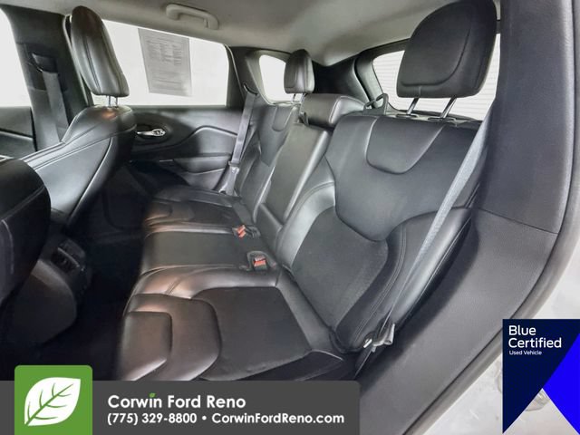 Used 2020 Jeep Cherokee Latitude Plus AWD/4WD image 25